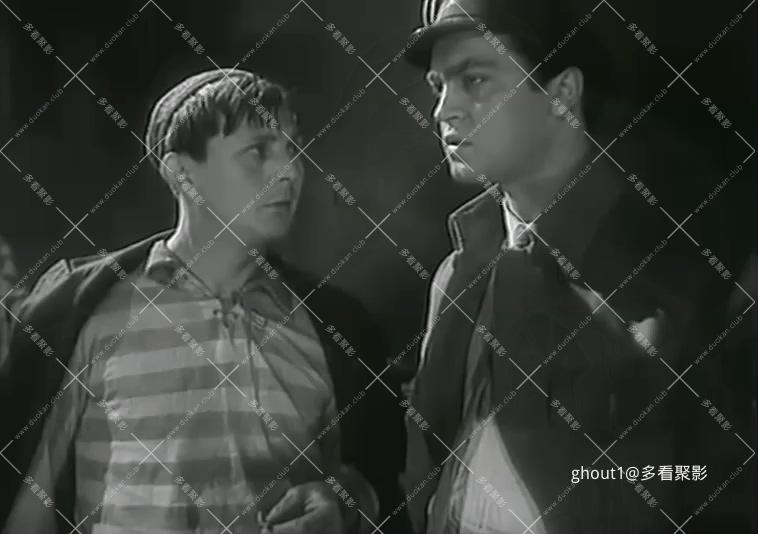 在伯爵的废墟上 На графских развалина 1957 .mp4_000640.080.jpg