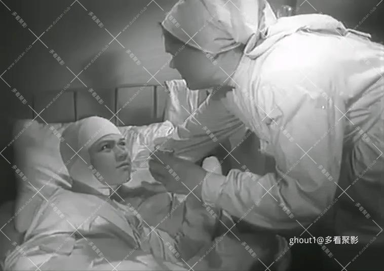 在伯爵的废墟上 На графских развалина 1957 .mp4_010150.080.jpg
