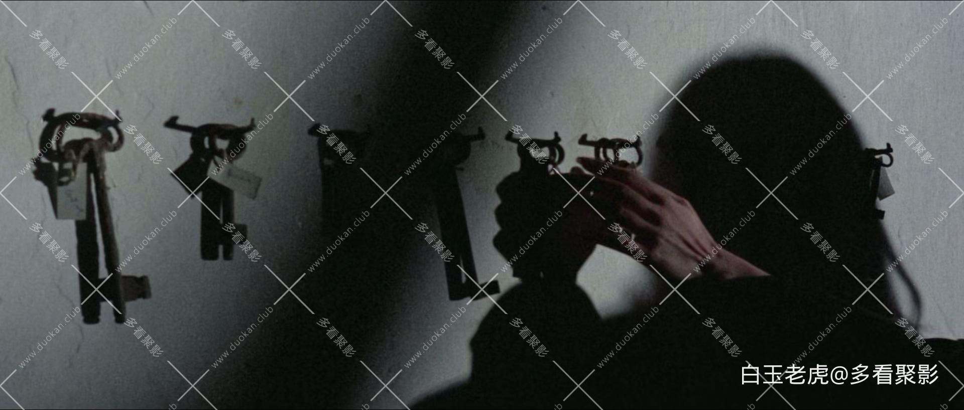 Sex.Of.The.Witch.1973.ITALIAN.1080p.BluRay.x265-VXT.mp4_20260820_193408.154.jpg