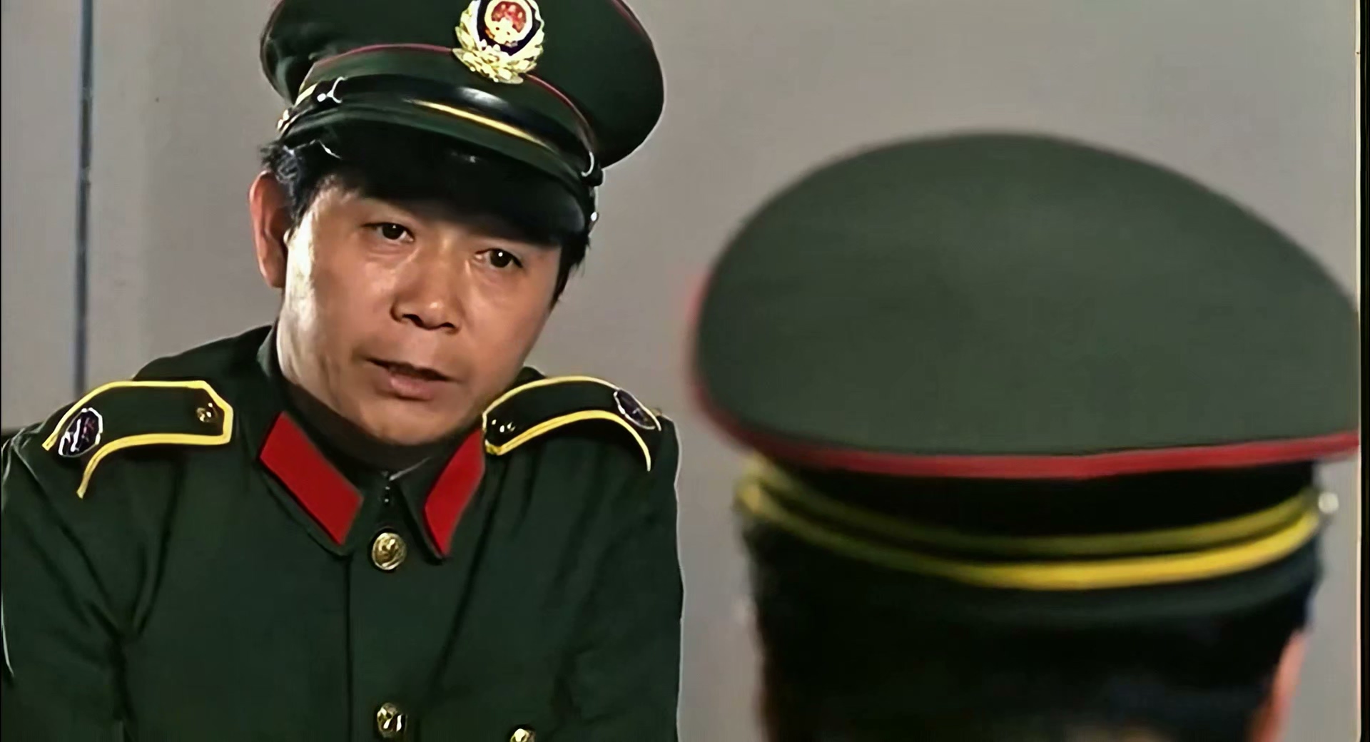 1986 枪口下的红桃皇后.mp4_20260828_155630.225.jpg