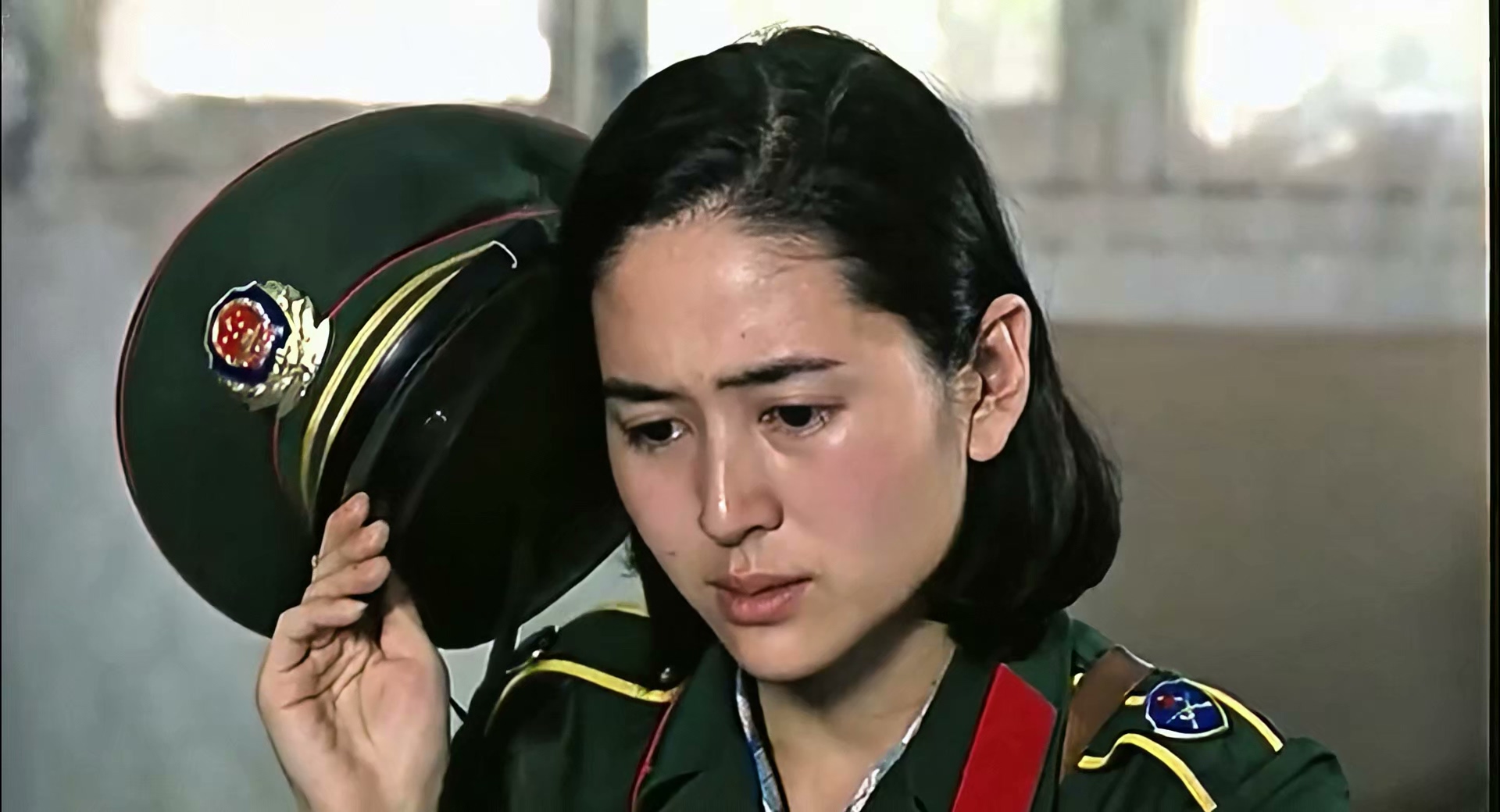1986 枪口下的红桃皇后.mp4_20260828_155643.978.jpg