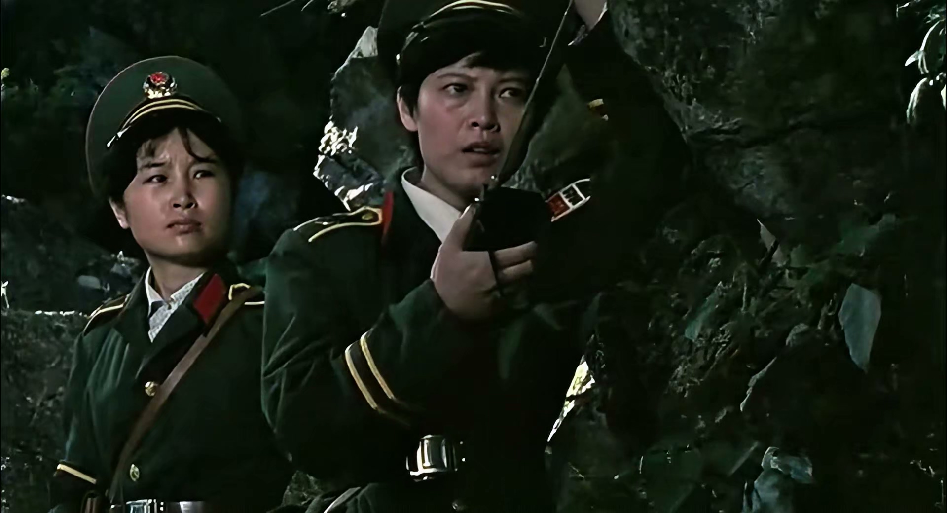 1986 枪口下的红桃皇后.mp4_20260828_155928.855.jpg